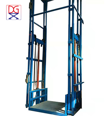 廠房導(dǎo)軌式升降機(jī)